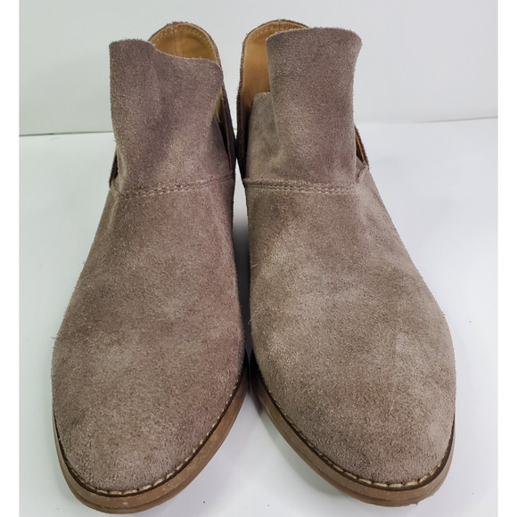 Lucky Brand Boots Womens 6.5 M Fahmida Casual Ankle Bootie Taupe Suede Heels - Picture 2 of 13